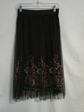 Black Floral Embroidered Tulle Midi Skirt
